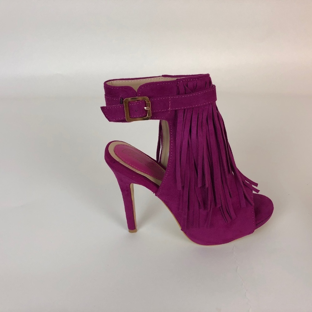 Heels - Picture 2 of 6
